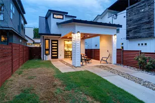 1704 E 13th St, Austin, TX 78702 - Photo 1