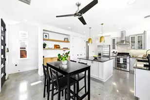 1704 E 13th St, Austin, TX 78702 - Photo 13