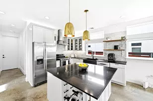 1704 E 13th St, Austin, TX 78702 - Photo 13