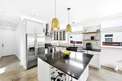 1704 E 13th Street #B, Austin, TX 78702 - Photo 13