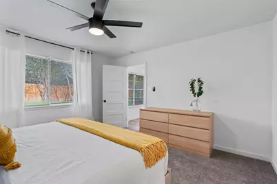 800 Huntingdon Place, Austin, TX 78745 - Photo 9