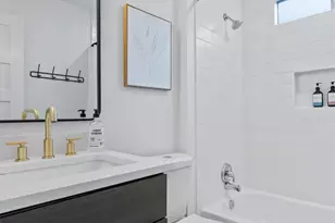 800 Huntingdon Pl, Austin, TX 78745 - Photo 17