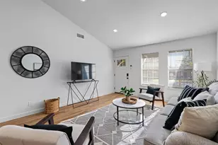 800 Huntingdon Pl, Austin, TX 78745 - Photo 3