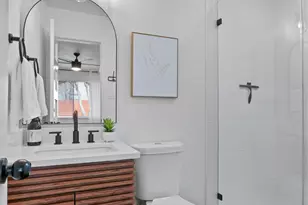 800 Huntingdon Pl, Austin, TX 78745 - Photo 11