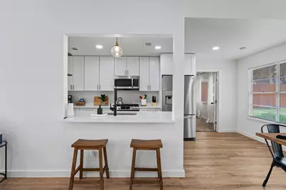 800 Huntingdon Place, Austin, TX 78745 - Photo 5