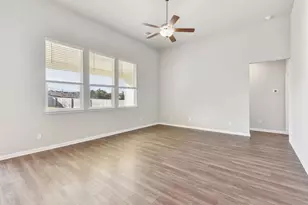 233 Bush Mountain Cv, Dripping Springs, TX 78620 - Photo 5