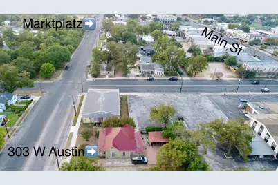 303 W Austin Street, Fredericksburg, TX 78624 - Photo 3