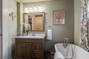 303 W Austin St, Fredericksburg, TX 78624 - Photo 21