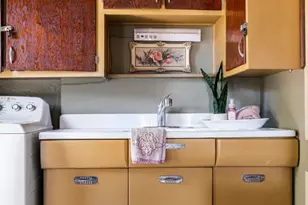 303 W Austin St, Fredericksburg, TX 78624 - Photo 25