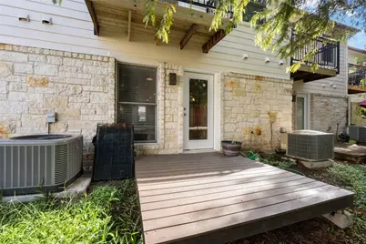 6900 E Riverside Drive #12, Austin, TX 78741 - Photo 27