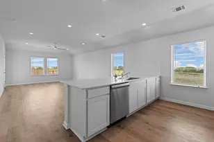 149 Hatari Trl, Jarrell, TX 76537 - Photo 5