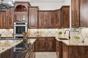 504 Black Wolf Run, Lakeway, TX 78738 - Photo 23