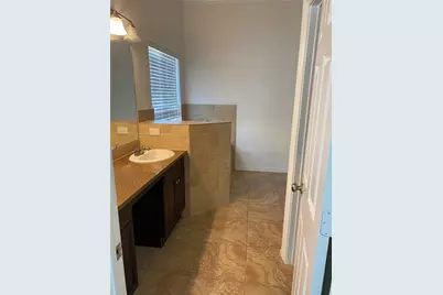 404 Mesa Drive, Del Valle, TX 78617 - Photo 5
