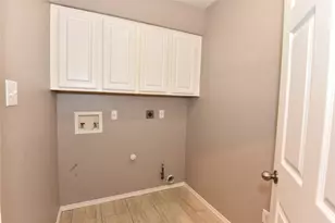 14605 Ballyclarc Dr, Austin, TX 78717 - Photo 17