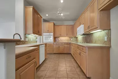 102 Lavaca Lane, Georgetown, TX 78628 - Photo 9