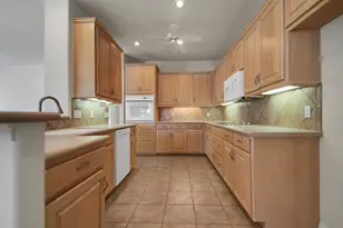 102 Lavaca Ln, Georgetown, TX 78628 - Photo 13