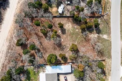 147 SE Jasmine Heights SE, Elgin, TX 78621 - Photo 3