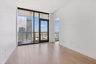 610 Davis St, Austin, TX 78701 - Photo 9