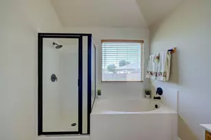 310 Wildcat Dr, Bastrop, TX 78602 - Photo 9