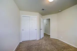 310 Wildcat Dr, Bastrop, TX 78602 - Photo 5