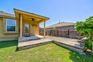 310 Wildcat Dr, Bastrop, TX 78602 - Photo 13