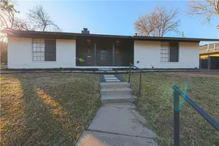 4406 Scottsdale Rd, Austin, TX 78721 - Photo 1