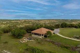1063 Sanctuary Ln, Blanco, TX 78606 - Photo 5