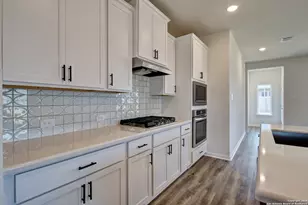 1504 Spechts Ranch Rd, New Braunfels, TX 78132 - Photo 3