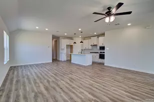 1504 Spechts Ranch Rd, New Braunfels, TX 78132 - Photo 7