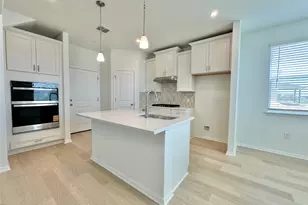 185 Young St, Buda, TX 78610 - Photo 3