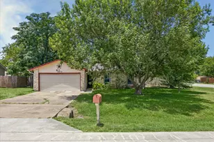 400 Bonita Vista Dr, Buda, TX 78610 - Photo 1