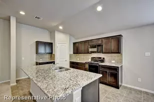 21607 Surrey Ln, Lago Vista, TX 78645 - Photo 7