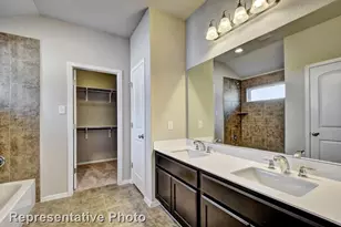 21607 Surrey Ln, Lago Vista, TX 78645 - Photo 17