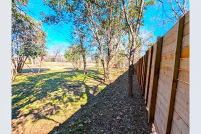401 Oak Plaza, Austin, TX 78753 - Photo 11