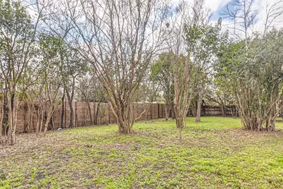 401 Oak Plaza, Austin, TX 78753 - Photo 9