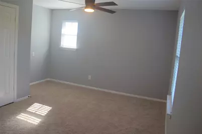 2805 E 22nd Street #B, Austin, TX 78722 - Photo 17