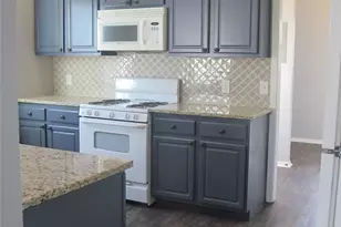 2805 E 22nd St, Austin, TX 78722 - Photo 5