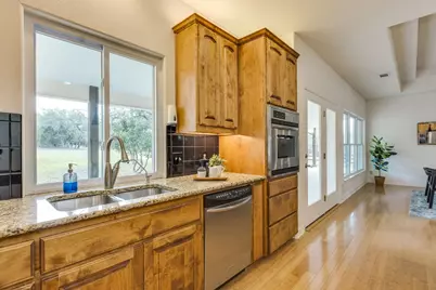 613 Canyon Rim Drive, Dripping Springs, TX 78620 - Photo 15