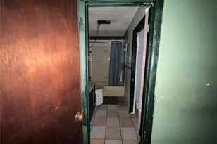 5722 Manor Rd, Austin, TX 78723 - Photo 13