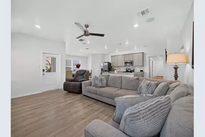 108 Hemp Hill, Jarrell, TX 76537 - Photo 11