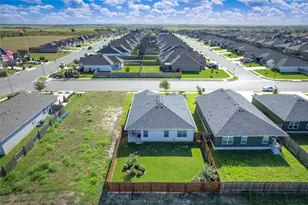 108 Hemp Hl, Jarrell, TX 76537 - Photo 29