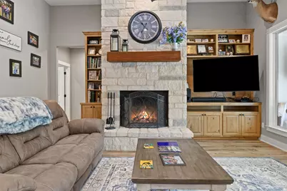 210 Levon Lane, Burnet, TX 78611 - Photo 5