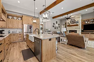 210 Levon Ln, Burnet, TX 78611 - Photo 7