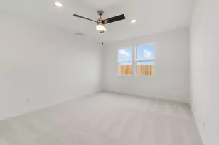 813 Cardenas St, San Marcos, TX 78666 - Photo 9