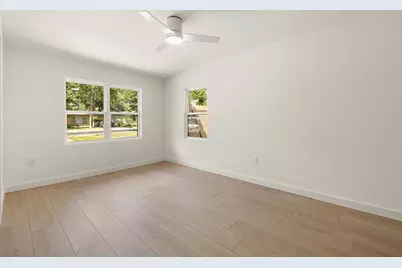 1400 Glencrest Drive, Austin, TX 78723 - Photo 15