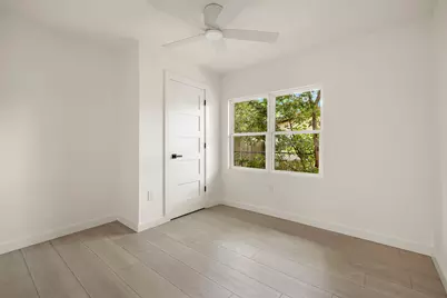 1400 Glencrest Drive, Austin, TX 78723 - Photo 17