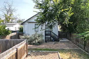 1711 E 7th St, Austin, TX 78702 - Photo 33