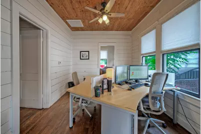 1711 E 7th Street, Austin, TX 78702 - Photo 13