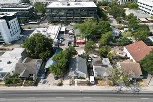 1711 E 7th St, Austin, TX 78702 - Photo 35