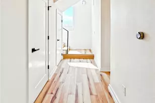 2309 Montopolis Dr, Austin, TX 78741 - Photo 9